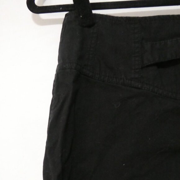 H&M | size 8 | Elegant Black Cotton Mini Skirt | Button Front | Buckle Back - Picture 9 of 14